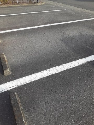 ビレッジあいＡの駐車場|駐車場があるので、車を買う予定の方も安心です