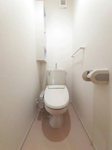 サンセール・ポワ・メゾンⅡ　Ｂのトイレ|コンパクトで使いやすいトイレです
