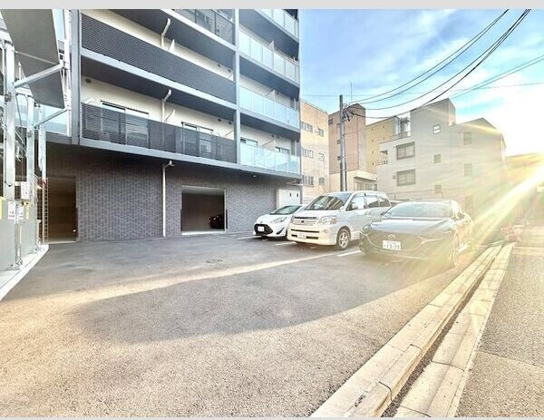 エスリード名古屋STATION CENTRALの駐車場