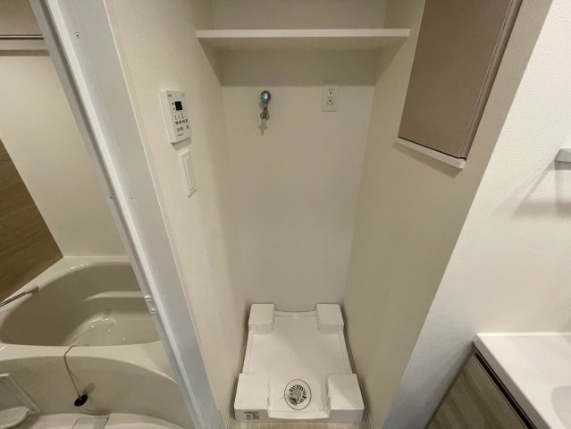 コンフォリア・リヴ本町WEST　Qの洗面所