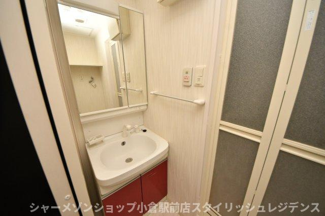 コンダクトレジデンス戸畑の洗面所
