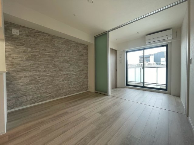コンフォリア・リヴ本町WEST　Qの居間・リビング