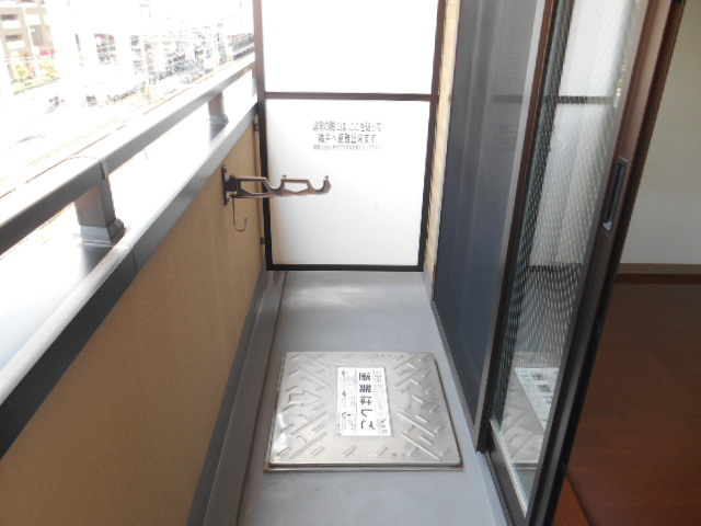 ロイヤルクイーンズパーク蛍池のバルコニー