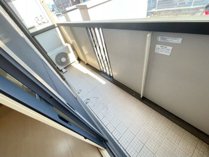 リビングタウン八日市場　Ｅのバルコニー