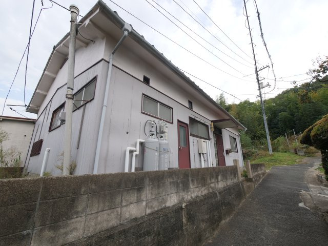 矢坂東町戸建の外観