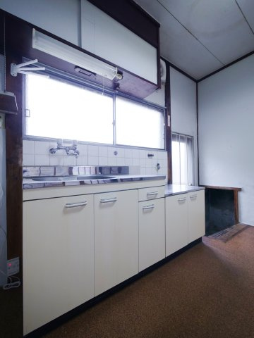 矢坂東町戸建のキッチン