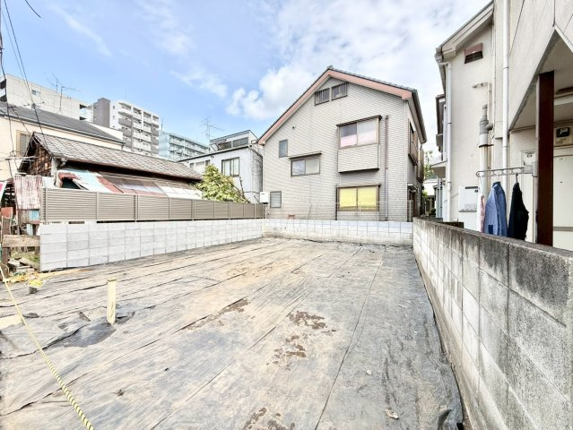 練馬区北町5丁目　新築戸建の外観|2026.04.13撮影

現地ご見学希望・資料請求などお気軽にお問い合わせ下さい！
03-5990-5201