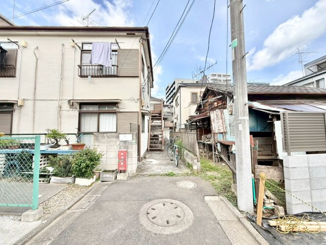 練馬区北町5丁目　新築戸建の前面道路含む現地写真|2026.04.13撮影

現地ご見学希望・資料請求などお気軽にお問い合わせ下さい！
03-5990-5201