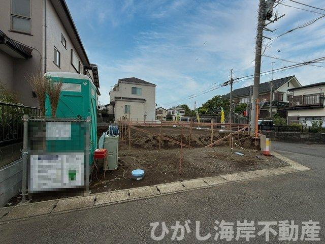 平塚市西真土3丁目　新築戸建　の外観|6月23日撮影　建築中　現地外観