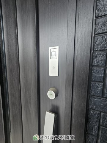 GRAFARE宇都宮市西原町2期の玄関|玄関キーは上下２箇所のダブルロックキーで安全に配慮してます☆