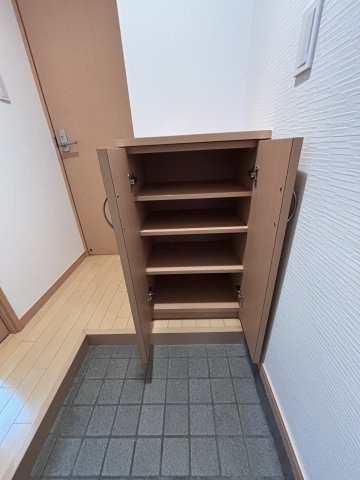 テングッド城西の収納|小物を収納するのに便利です
