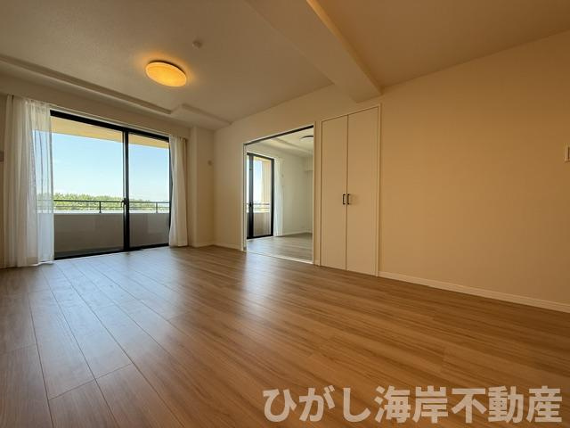 ダイアパレスグランデージ湘南平塚の居間・リビング|新規リフォーム完了！　16.1帖　LDK
