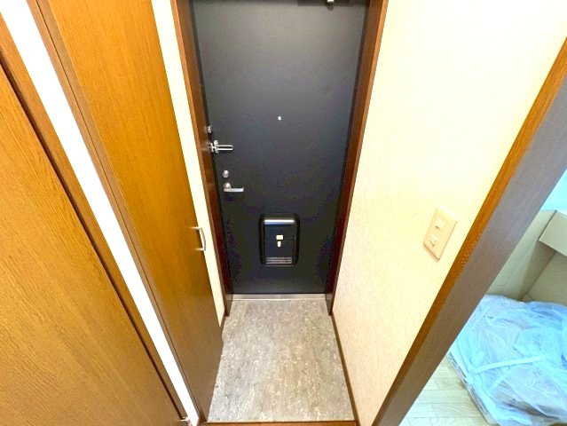 アンプルール クラージュ サピエンスの玄関