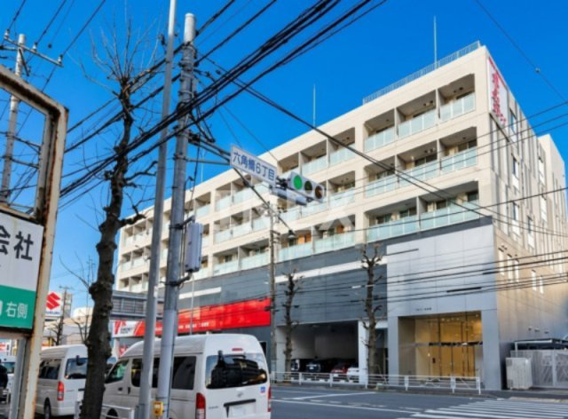 横浜市神奈川区六角橋６丁目の賃貸マンションの外観