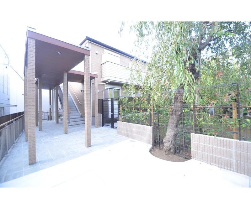 ＭＡＩＳＯＮ　ＦＯＲＥＳＴ