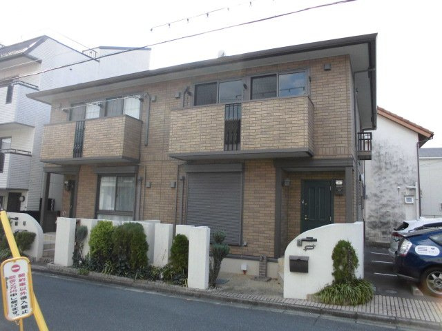 ローズコート中桜塚の外観