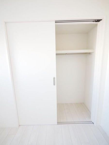 メゾンA小本の収納|たっぷりとした収納スペースです