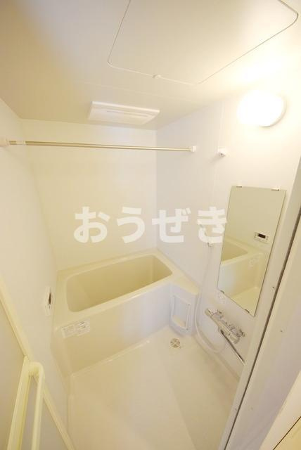 オークデンヒルズの浴室
