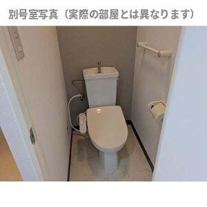 第三秋善ビルのトイレ