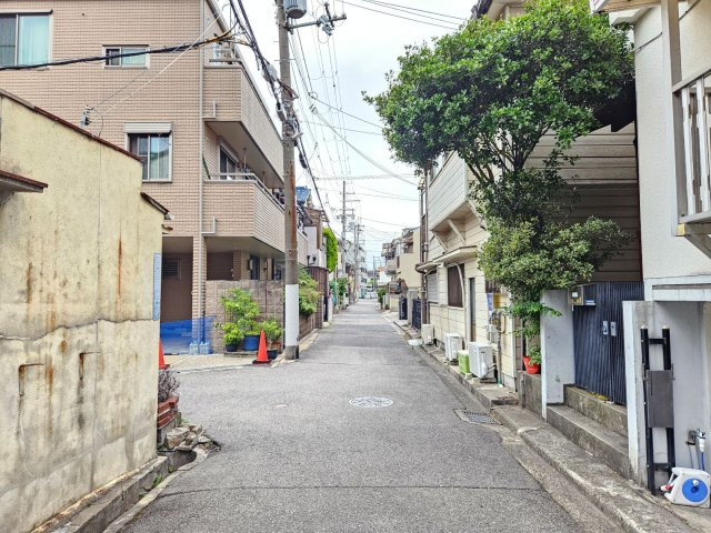 【前面道路含む現地写真】の画像