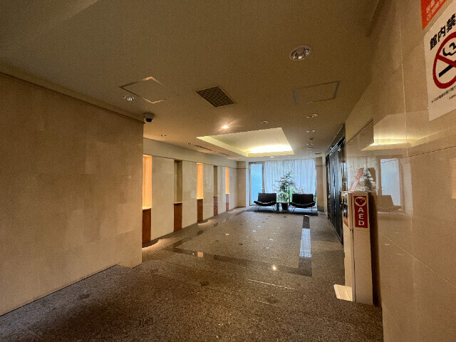 グランハイツ東新宿のロビー|74385145_19.jpg