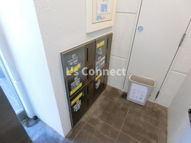 【その他共用部分】 | レムナント晩翠 | 宅配ＢＯＸ付きでいつでも荷物を受け取れます。