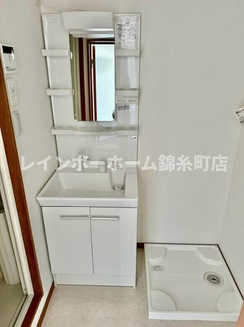 センターパークセンターパーク平井Ⅱ2の独立洗面台|※反転タイプの別部屋参照写真です。