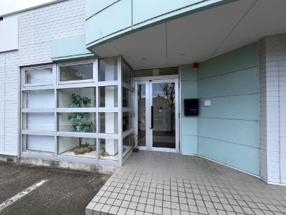 参野町事務所の玄関