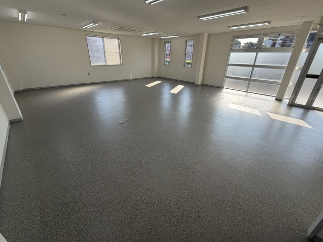 参野町事務所の玄関