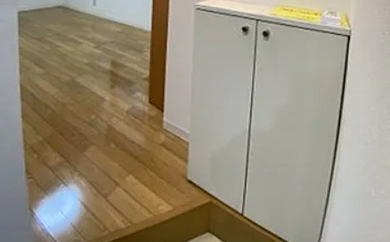 桶川駅前プラザの玄関