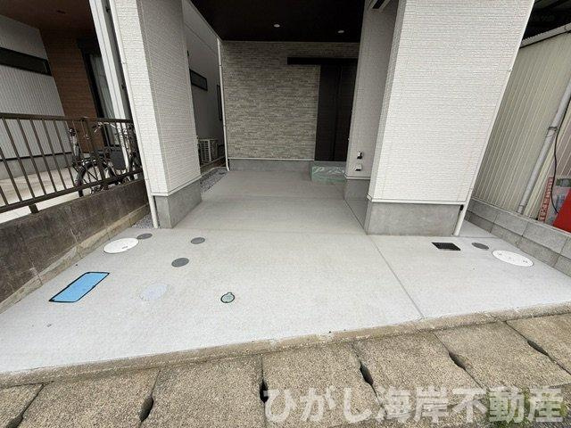 平塚市平塚3丁目　新築戸建の駐車場|駐車スペース
