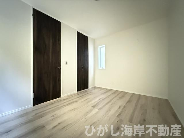 平塚市平塚3丁目　新築戸建の寝室|6帖　納戸