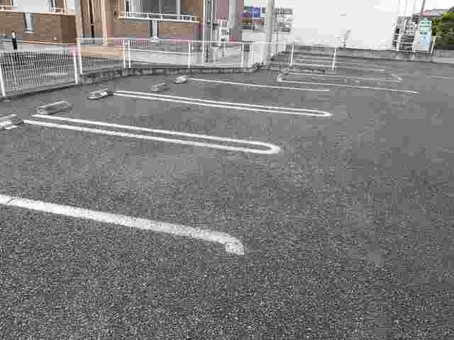 プラシードヒルズの駐車場|駐車場