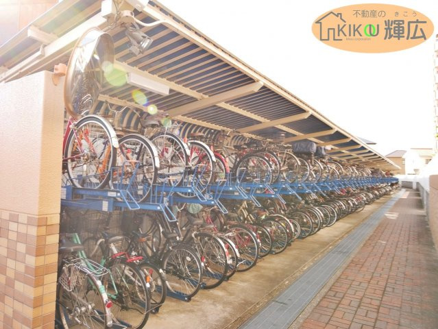 グランプレステージ加古川Ⅱ　4階の玄関