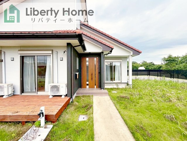 鹿嶋市林　中古戸建のエントランス