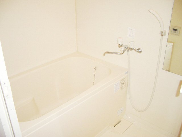 サニーコートの浴室|給湯と追炊き機能付いてます