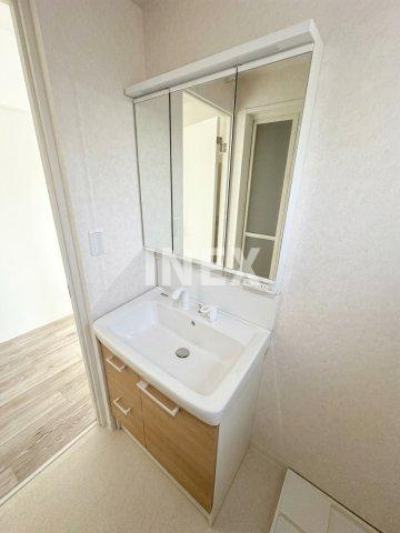 横浜市磯子区森１丁目の賃貸マンションの洗面所