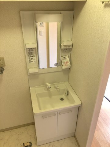 セントヒルズDの独立洗面台