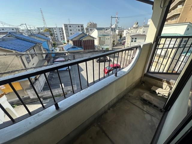 巣本町　中古一戸建てのバルコニー|■物件内覧・資金計画相談・住宅ローン相談、リフォーム相談、お問合せ受付中■
※当日・翌日のご内覧、ご相談はお電話でのお問合せがスムーズです！