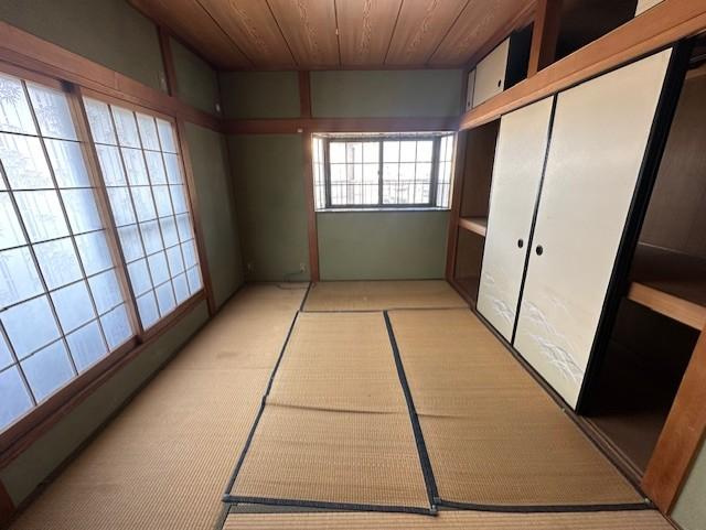 巣本町　中古一戸建ての和室|和室6.0帖
■物件内覧・資金計画相談・住宅ローン相談、リフォーム相談、お問合せ受付中■
※当日・翌日のご内覧、ご相談はお電話でのお問合せがスムーズです！