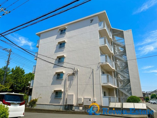 藤沢ニューライフ7号棟の外観