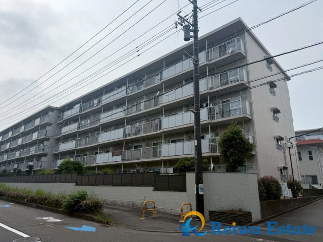 藤沢ニューライフ7号棟の外観