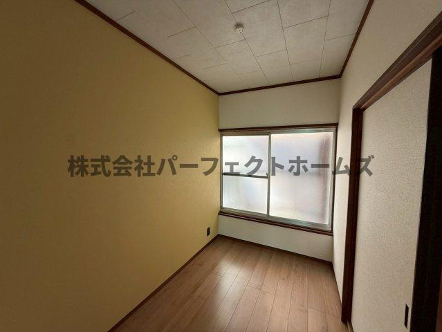 長尾西町1丁目戸建　賃貸の居間・リビング|ゆったり過ごせるリビングです