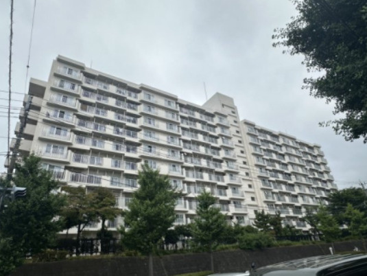 野庭団地６０４－４号棟の外観|落ち着いた雰囲気の外観です