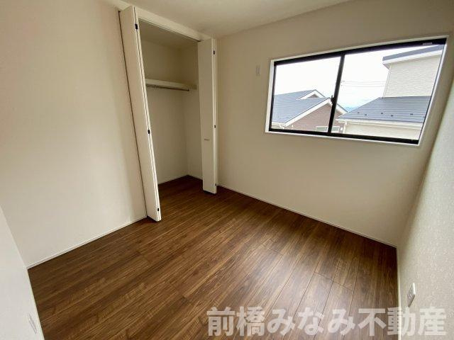 【新築】前橋市富士見町時沢第4　４号棟(全４棟)　クリエートの家　新築建売分譲の洋室|落ち着いた色調の洋室です