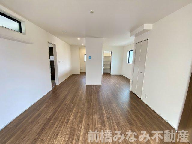 【新築】前橋市富士見町時沢第4　４号棟(全４棟)　クリエートの家　新築建売分譲の居間・リビング|おしゃれなリビングです