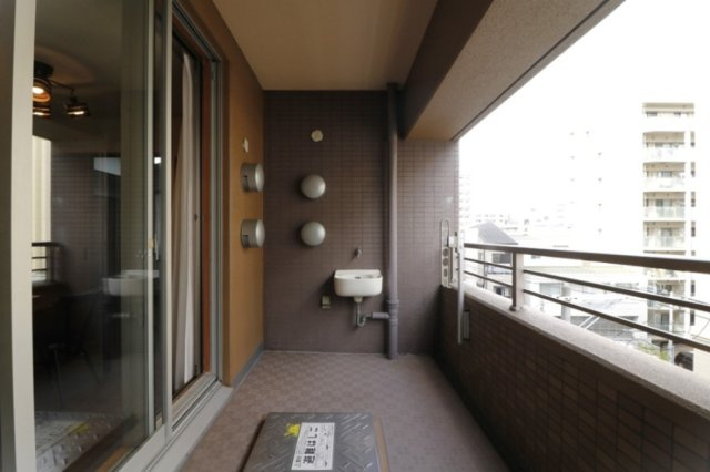 アールヴェール阿倍野松崎町のその他|◆スロップシンク付のバルコニーです。ガーデニングや家庭菜園、大掃除にも大活躍♪