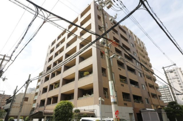 アールヴェール阿倍野松崎町の外観|◆落ち着いた街並みに映える美しいタイル張りマンション♪