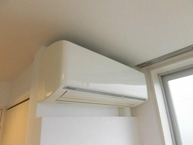 Ｓｃｉｍｏｎｅの設備| エアコンになります。
