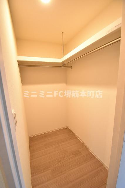 コンフォリア・リヴ北久宝寺Qの収納
